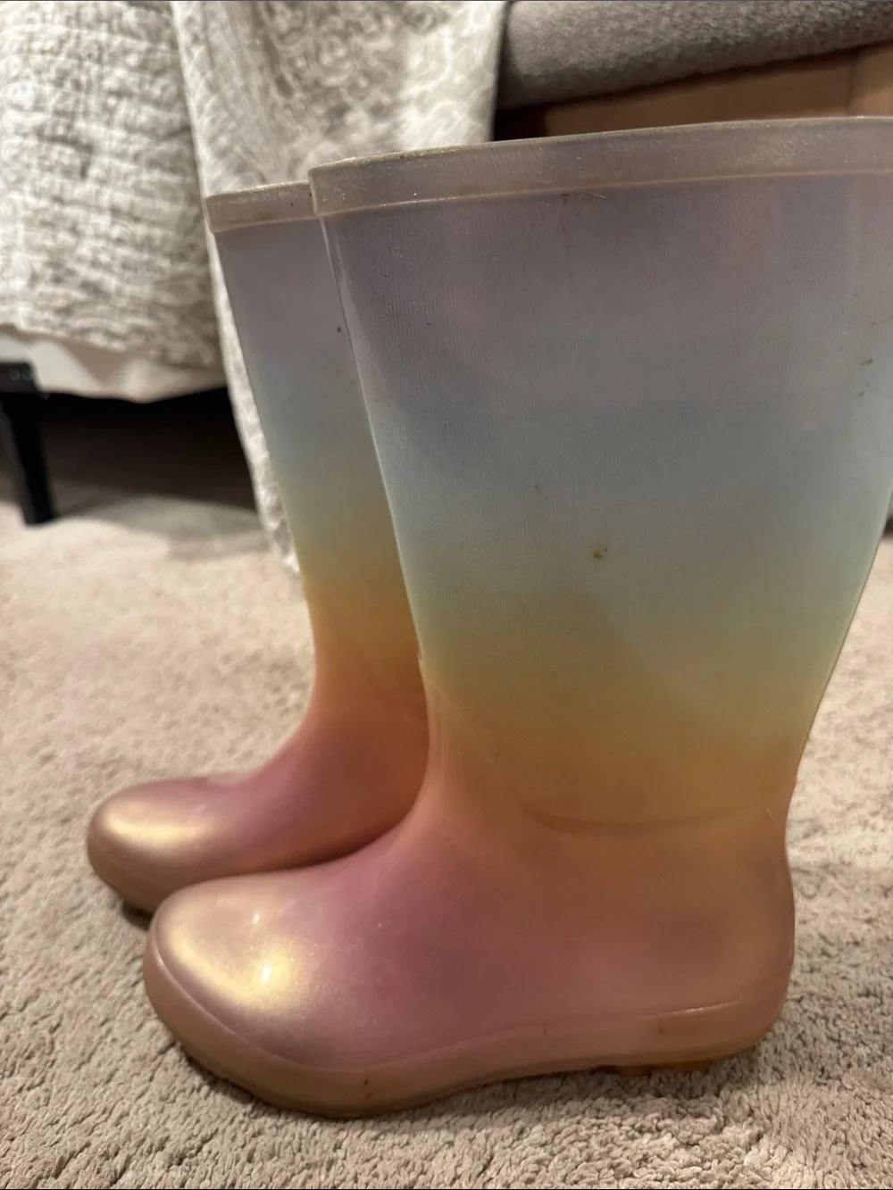 Girls' Iridescent Rainbow Rain Boots - Pink/Yellow/Blue